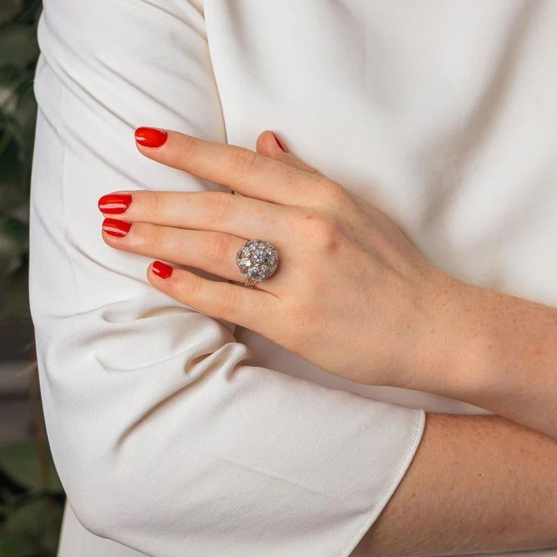 Bague Dôme en platine et diamants - Image 2