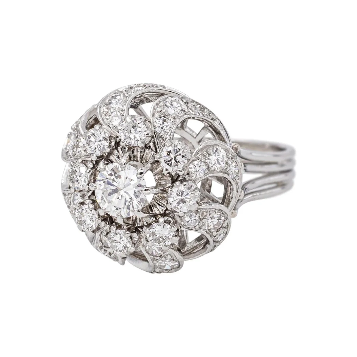 Bague Dôme en platine et diamants - Image 3