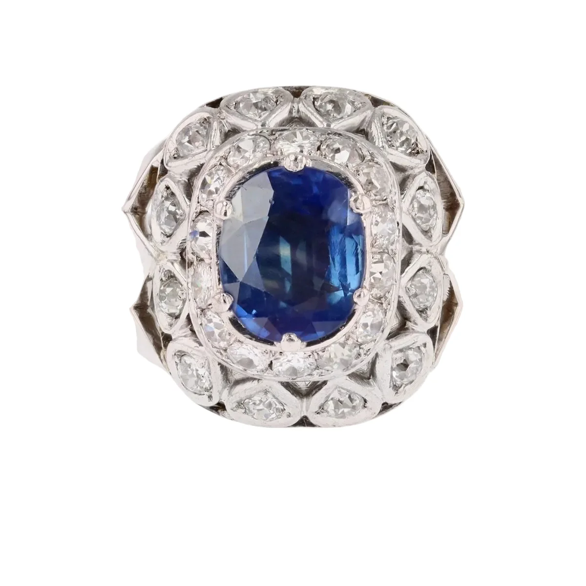 Bague Dôme en or blanc, platine, saphir et diamants