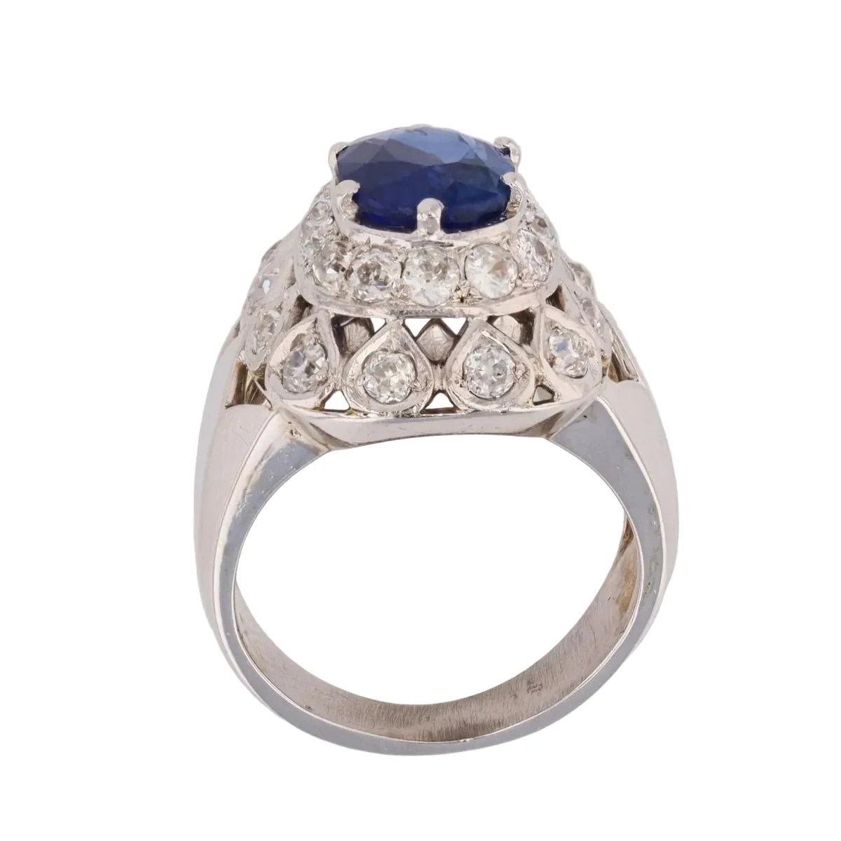 Bague Dôme en or blanc, platine, saphir et diamants - Image 6