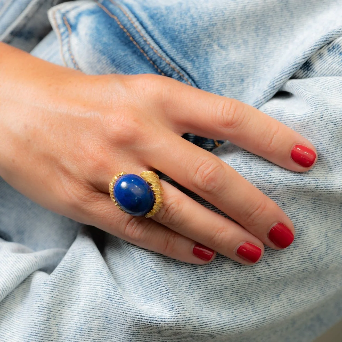 Bague Dôme VACHERON CONSTANTIN en or jaune et lapis lazuli - Image 2