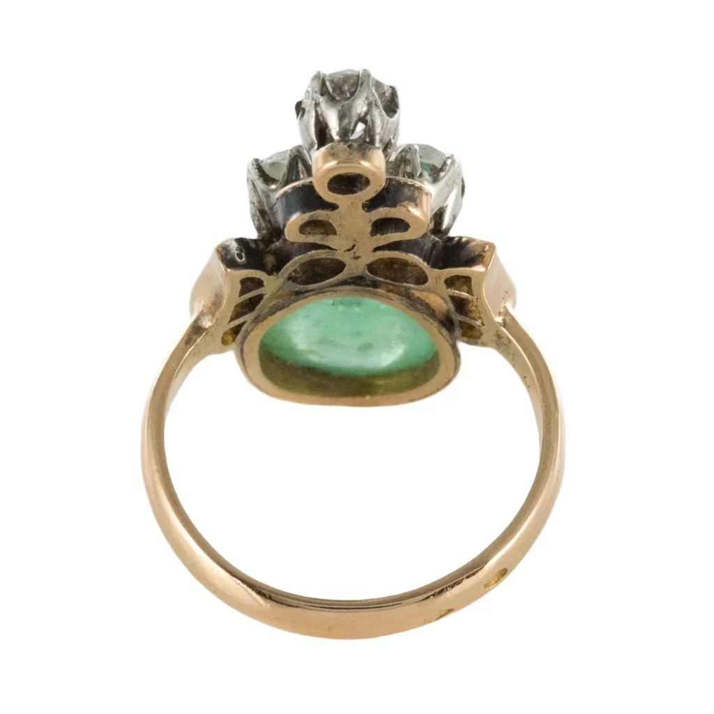 Bague Entourage en or jaune, émeraude et diamants - Image 5