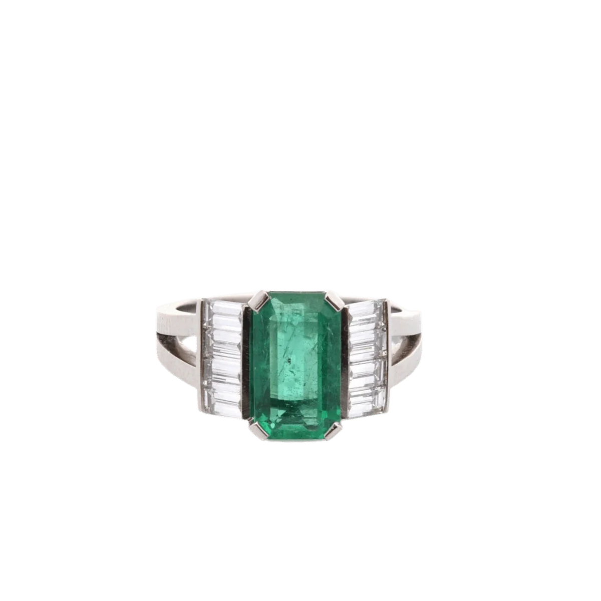 Bague Entourage en platine, émeraude et diamants
