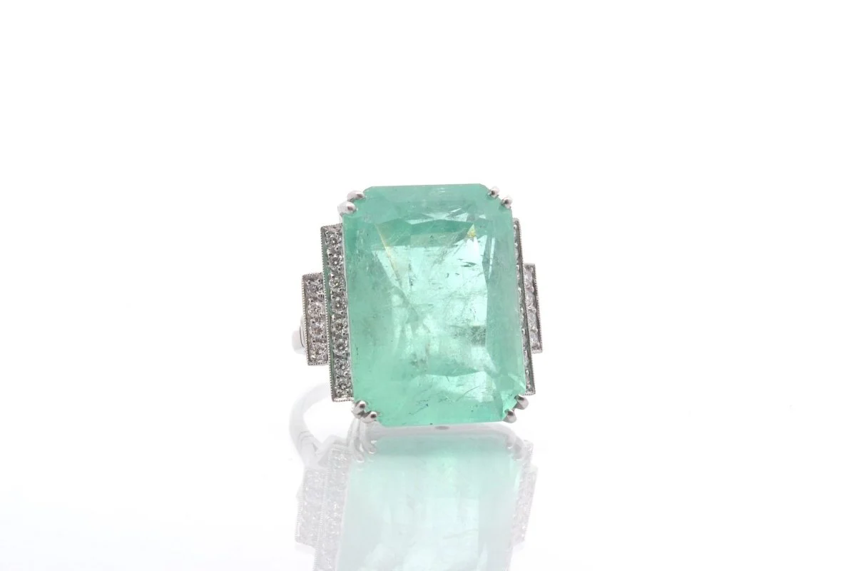 Bague émeraude et diamants en platine - Image 4