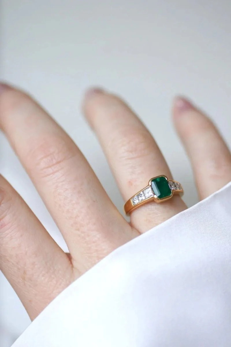 Bague Emeraude et Diamant Princesse sur Or Jaune - Image 9