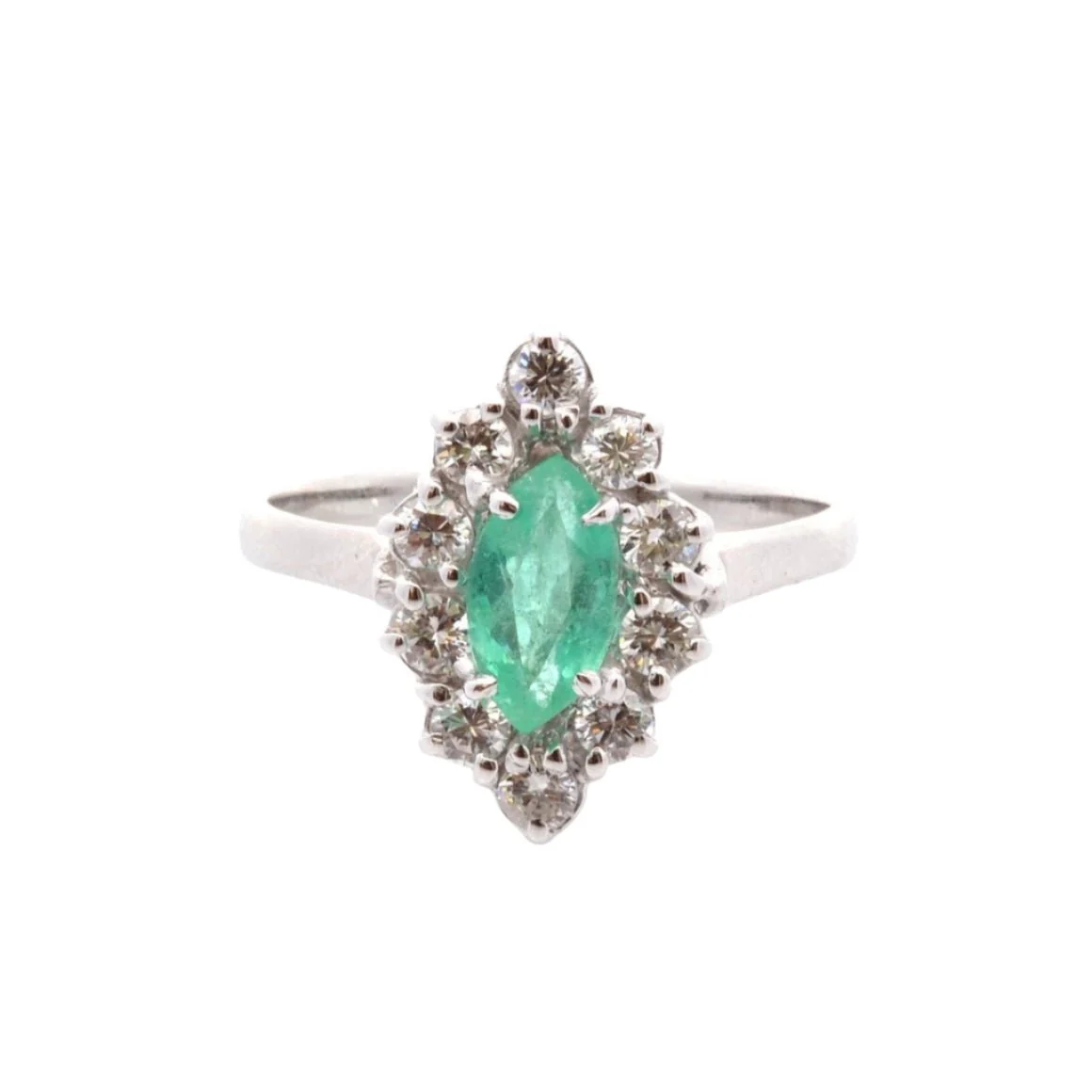 Bague Marquise en or blanc, émeraude et diamants