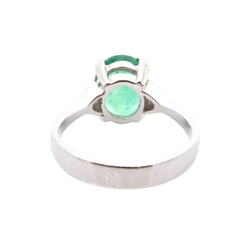Bague en or blanc, émeraude et diamants - Image 3