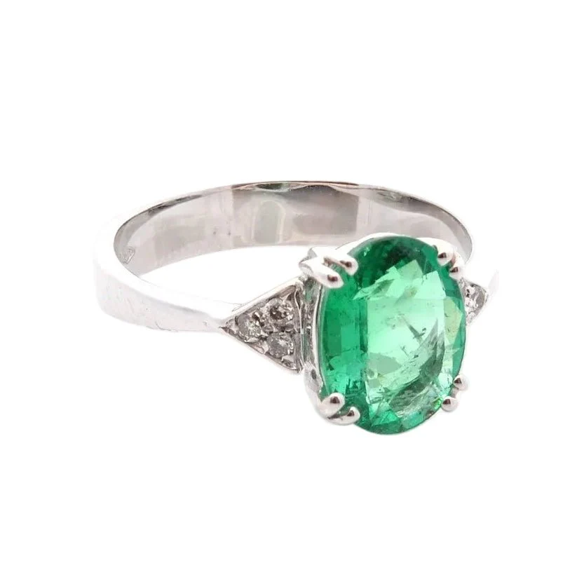 Bague en or blanc, émeraude et diamants - Image 4