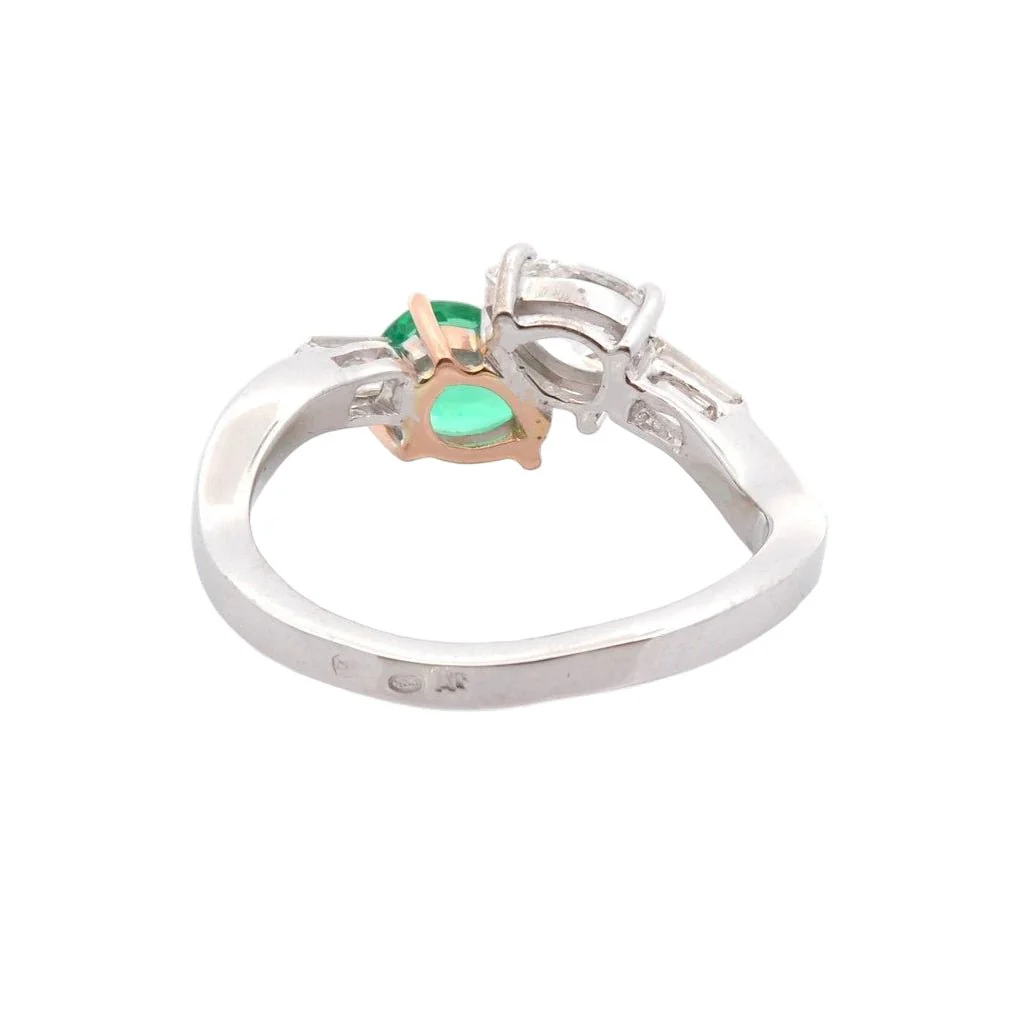 Bague Toi et Moi en or blanc, émeraude et diamants - Image 3