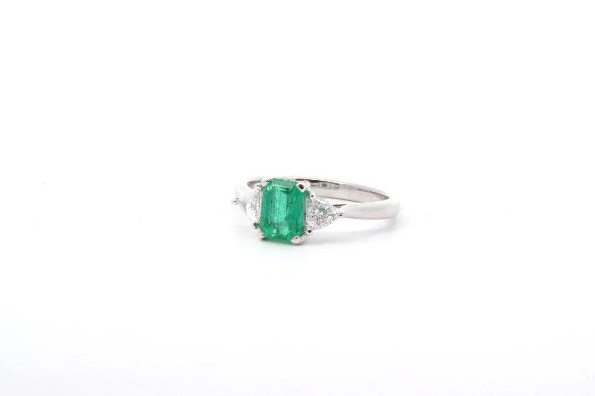 Bague émeraude et diamants en or blanc 18k - Image 3