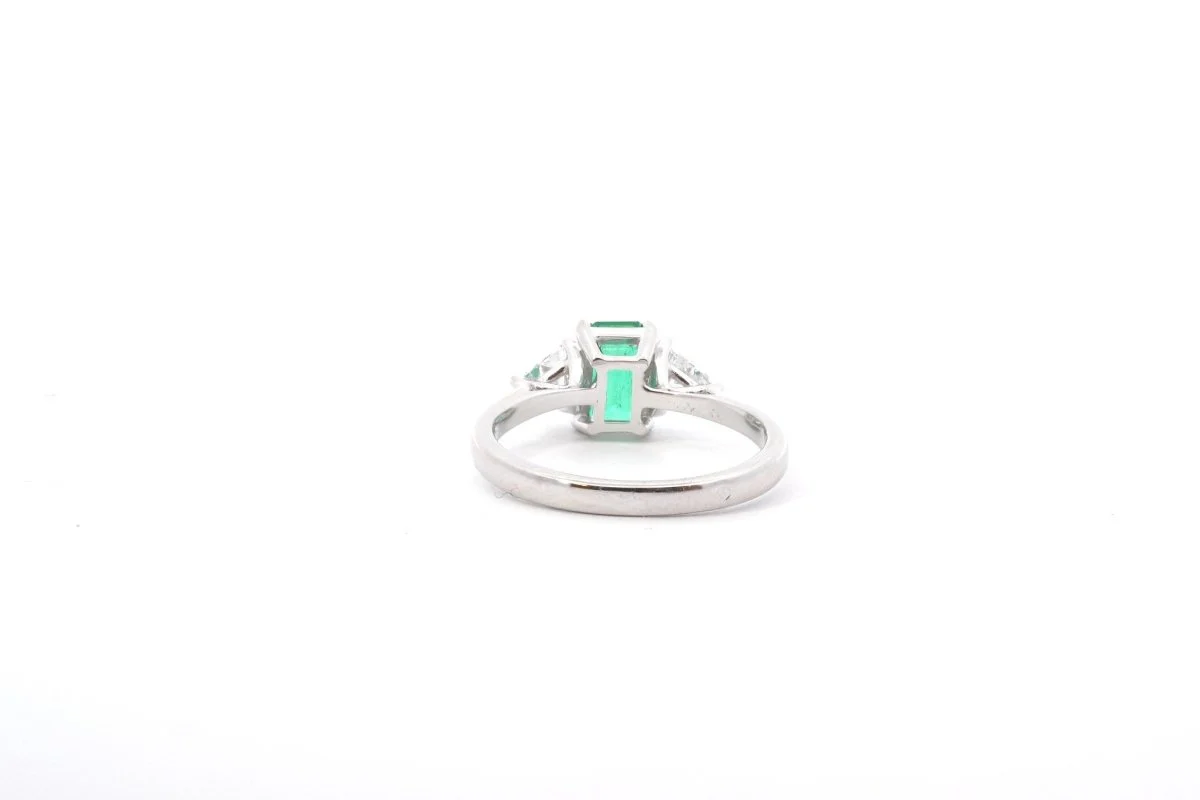 Bague émeraude et diamants en or blanc 18k - Image 5