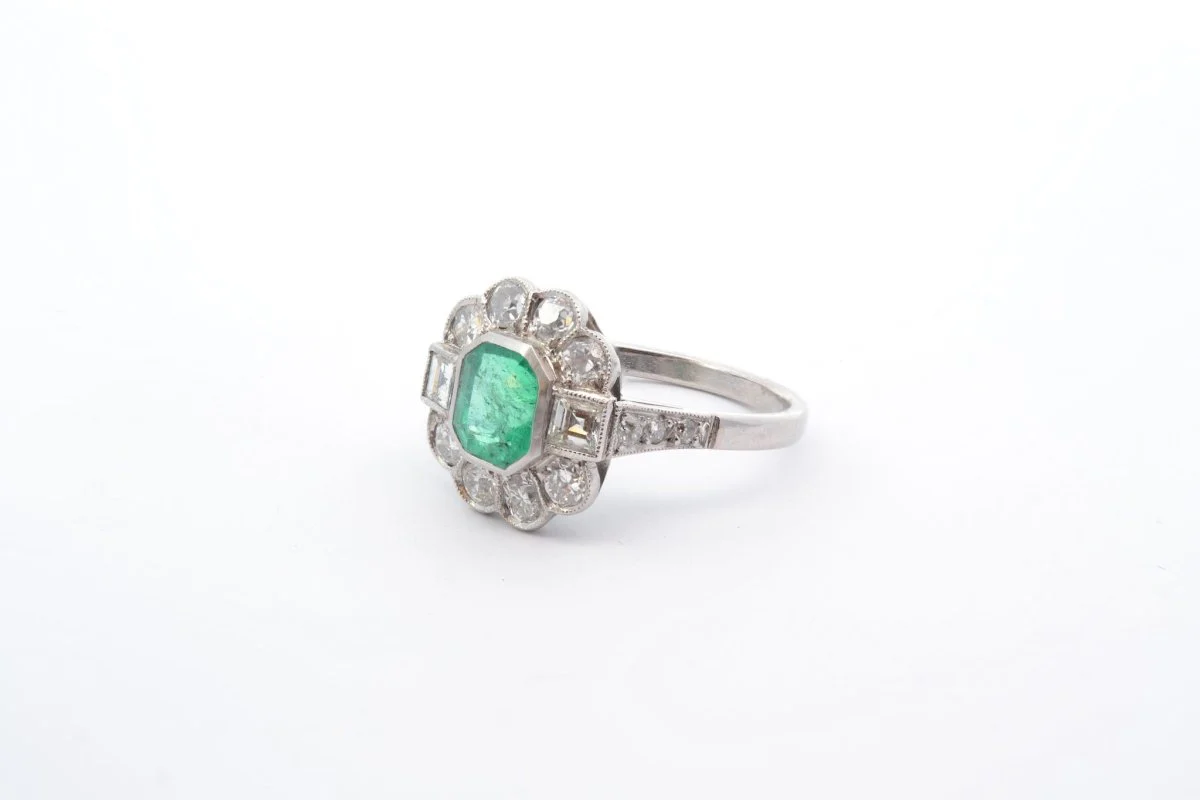 Bague émeraude et diamants en platine - Image 2