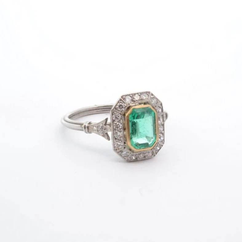 Bague émeraude et diamants en platine - Image 3