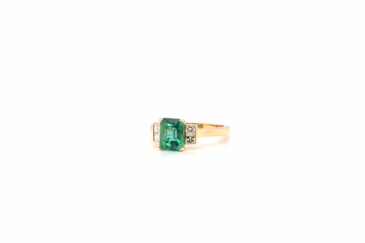 Bague émeraude et diamants princesses - Image 3