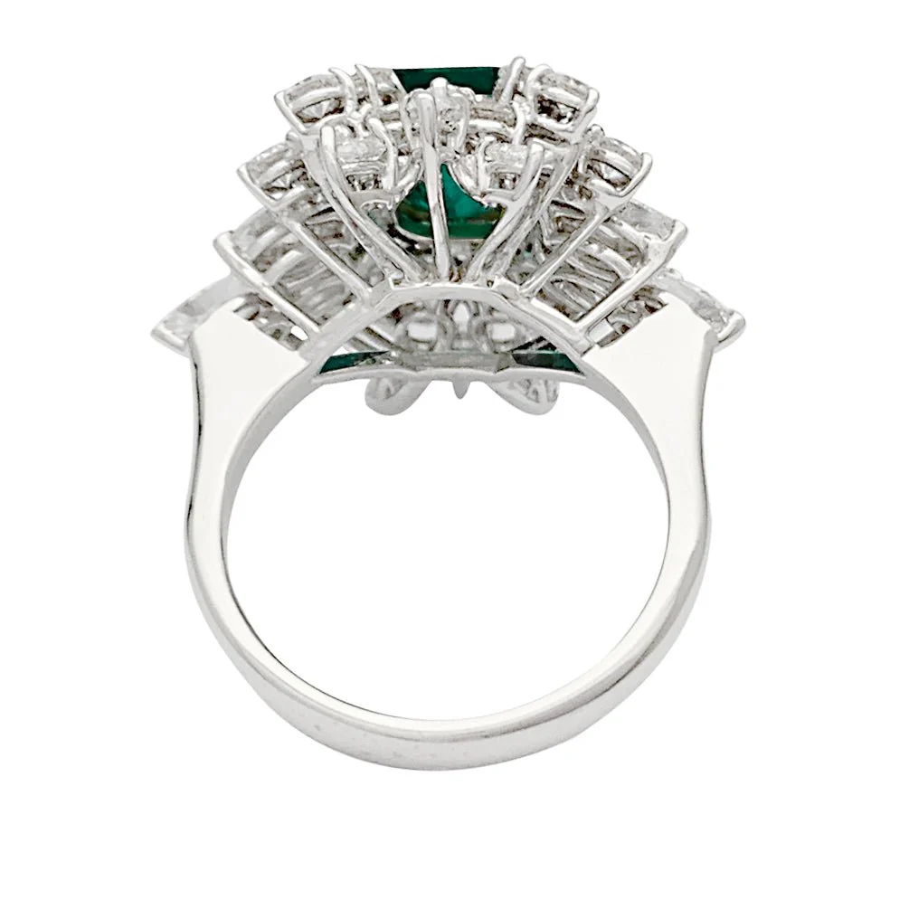 Bague émeraude or blanc, diamants - Image 7