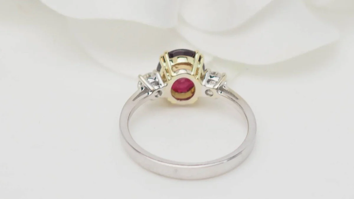 Bague en or bicolore, rubis naturel certifé et diamants - Image 7