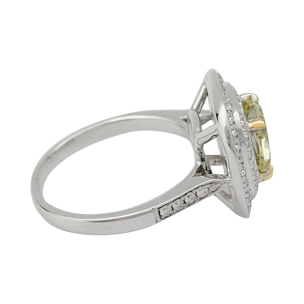 Bague en or blanc à entourage, centre diamant jaune 2,01 carats - Image 7