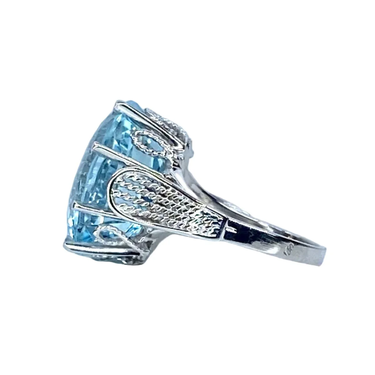 Bague Solitaire en or blanc et aigue-marine - Image 3