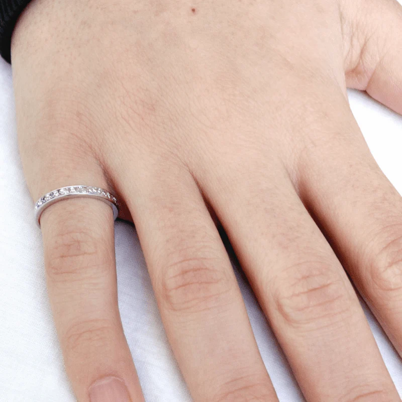 Bague Alliance en or blanc et diamants - Image 2