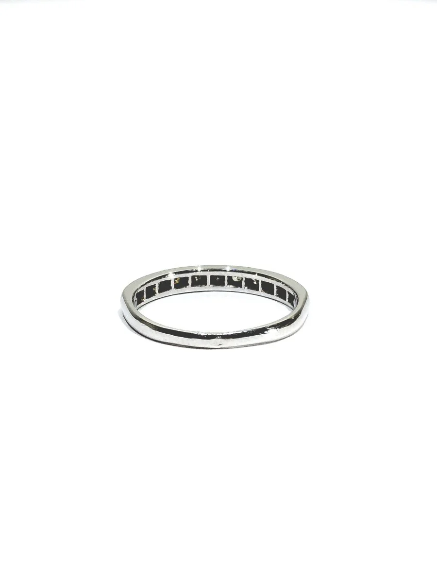Bague Alliance en or blanc et diamants - Image 7