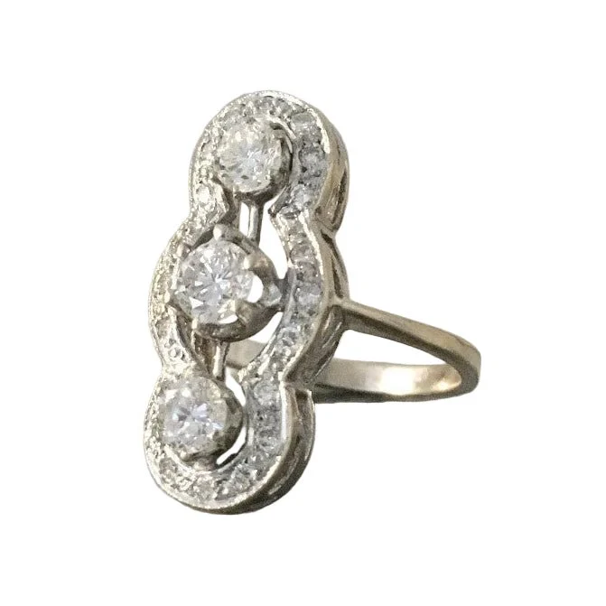 Bague en or blanc et diamants - Image 3