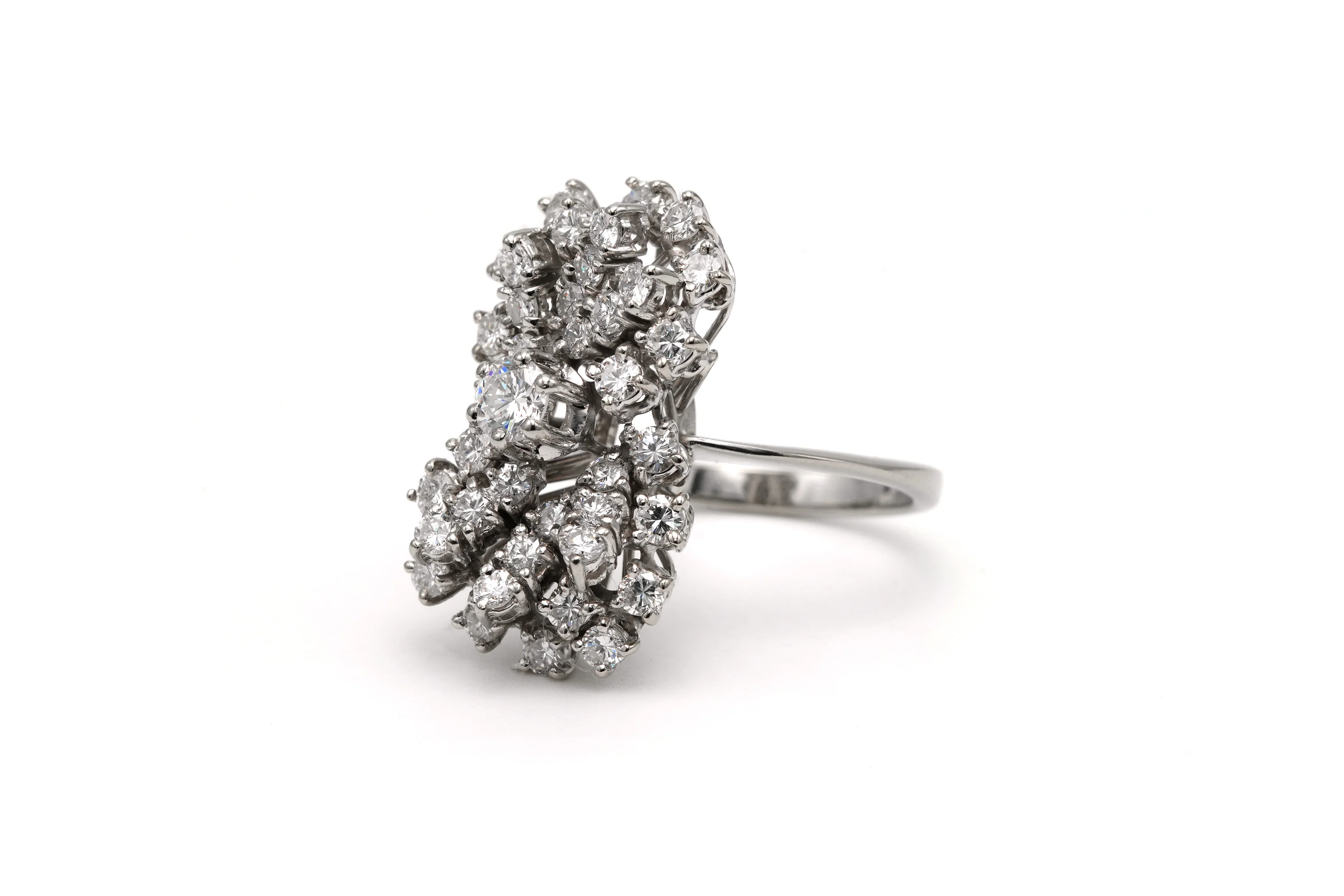 Bague en or blanc et diamants - Image 2