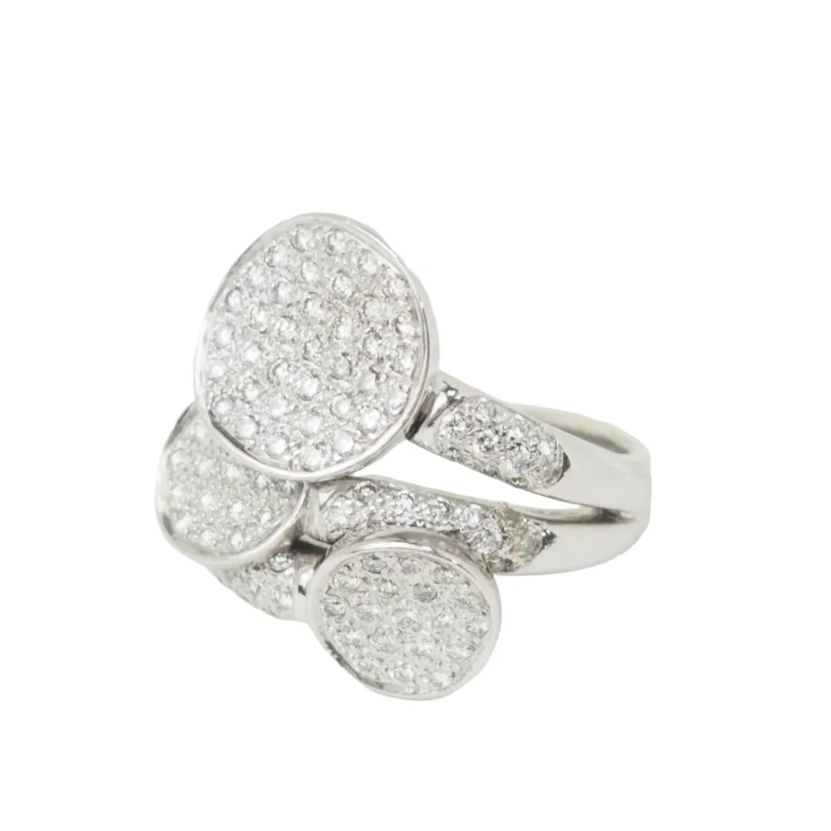 Bague Pavée en or blanc et diamants - Image 3