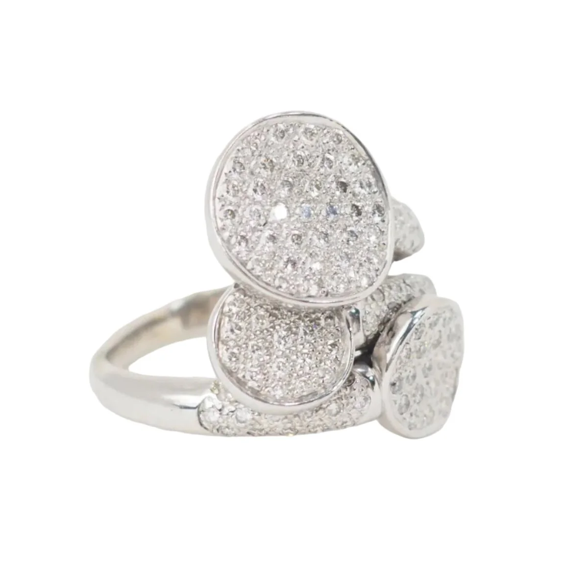 Bague Pavée en or blanc et diamants - Image 5