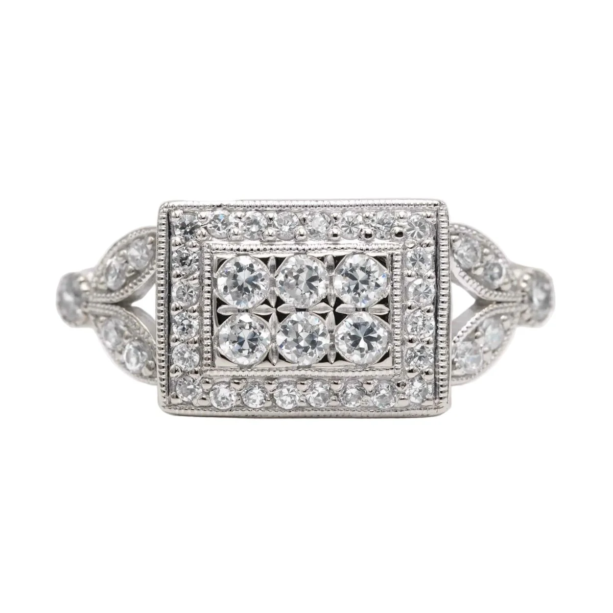 Bague Pavée en or blanc et zirconiums