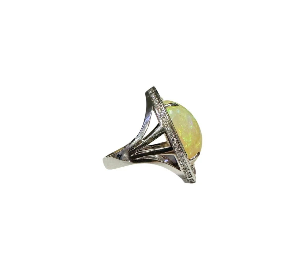 Bague Cocktail en or blanc, opale et diamants - Image 3