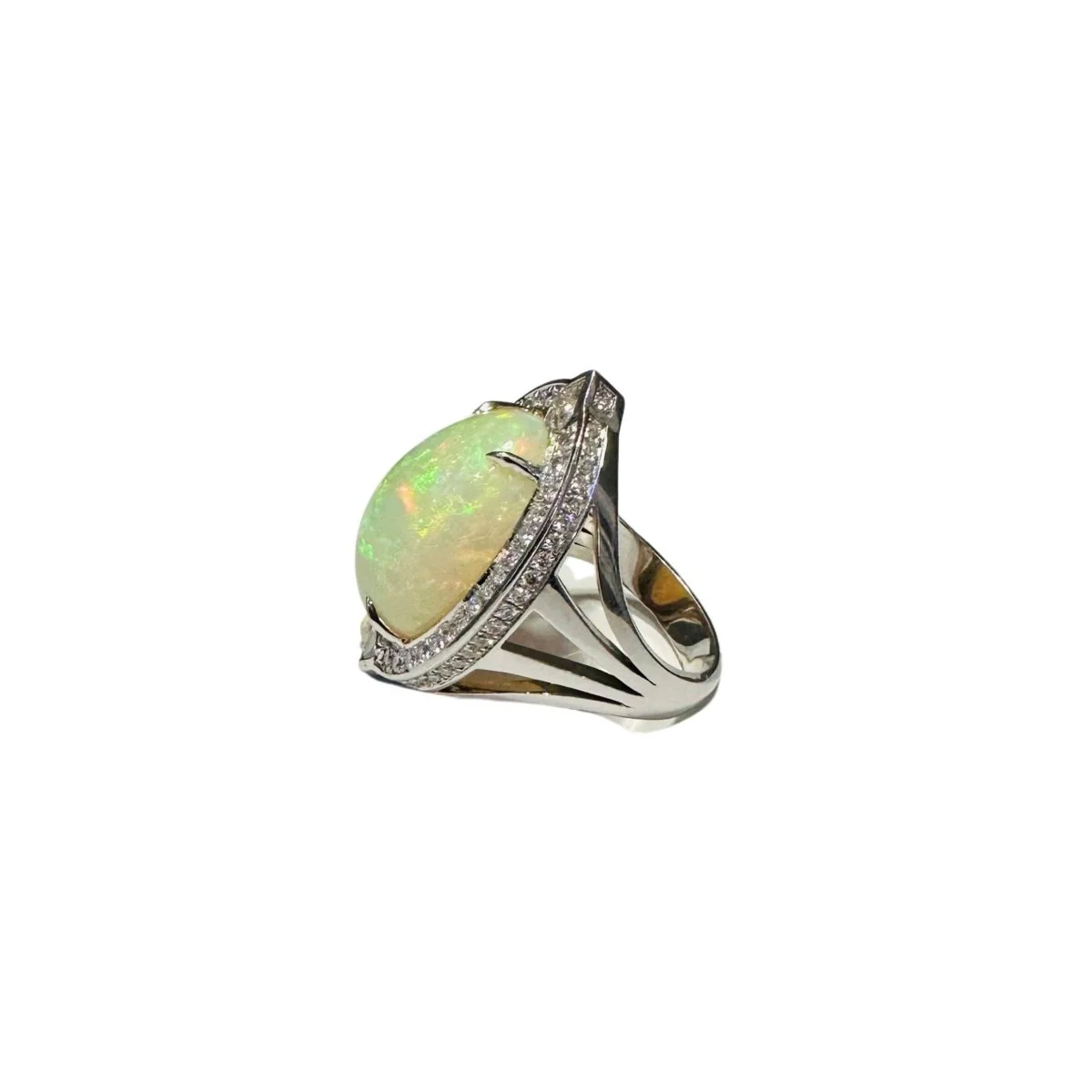 Bague Cocktail en or blanc, opale et diamants - Image 7