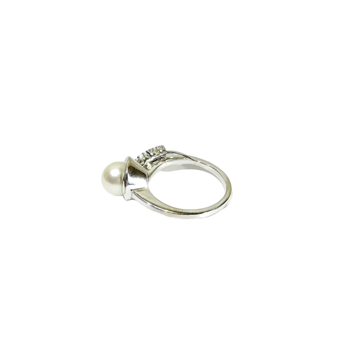 Bague en or blanc, perle, et diamants - Image 5