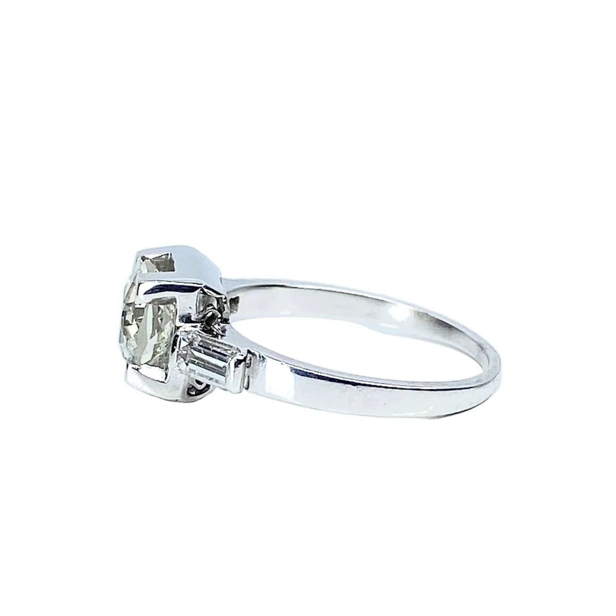 Bague en or blanc, platine et diamants - Image 4