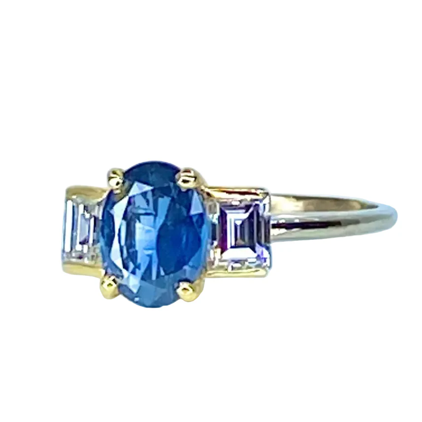 Bague Trilogie en or blanc, or jaune, saphir et diamants - Image 3