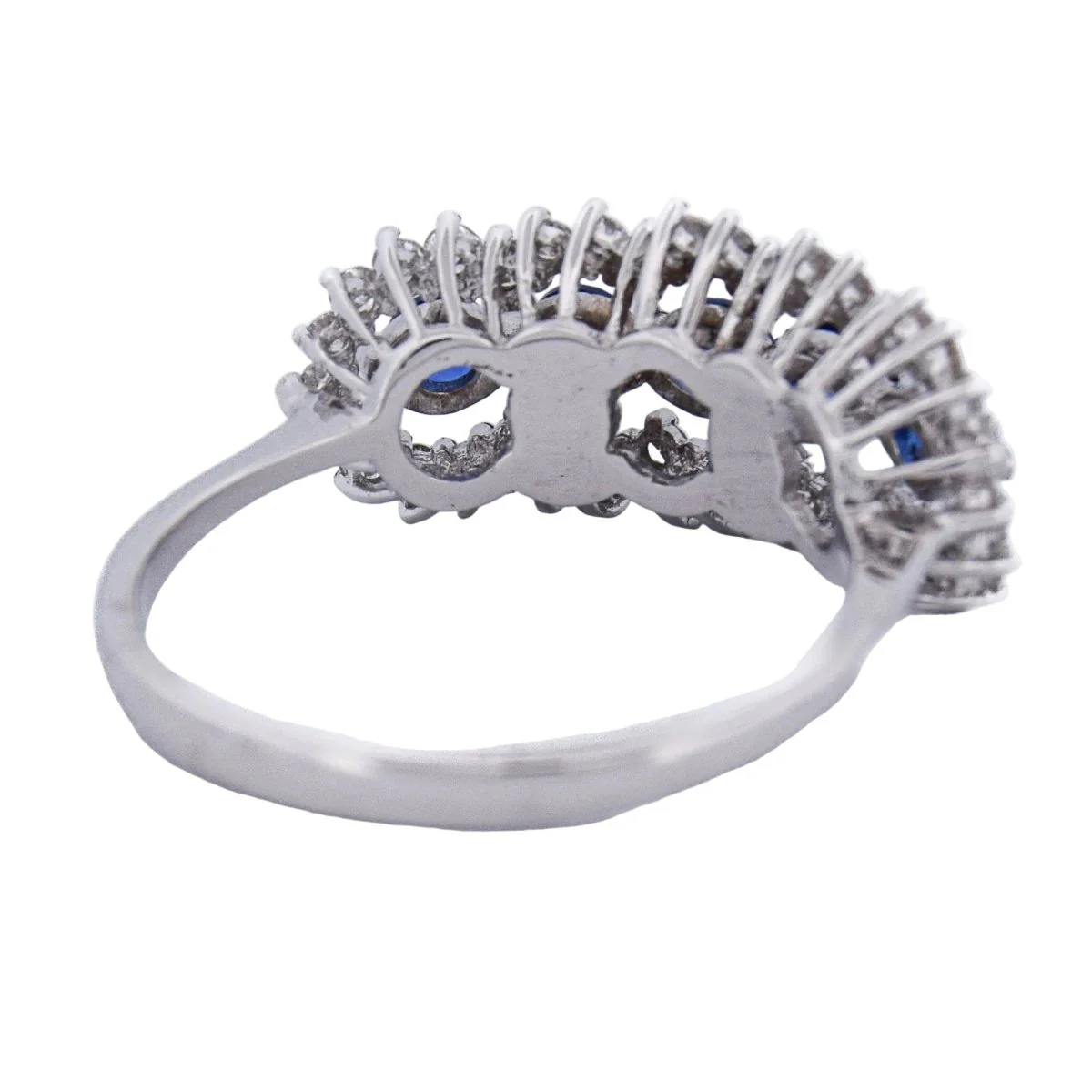 Bague en or blanc, saphirs et diamants - Image 7