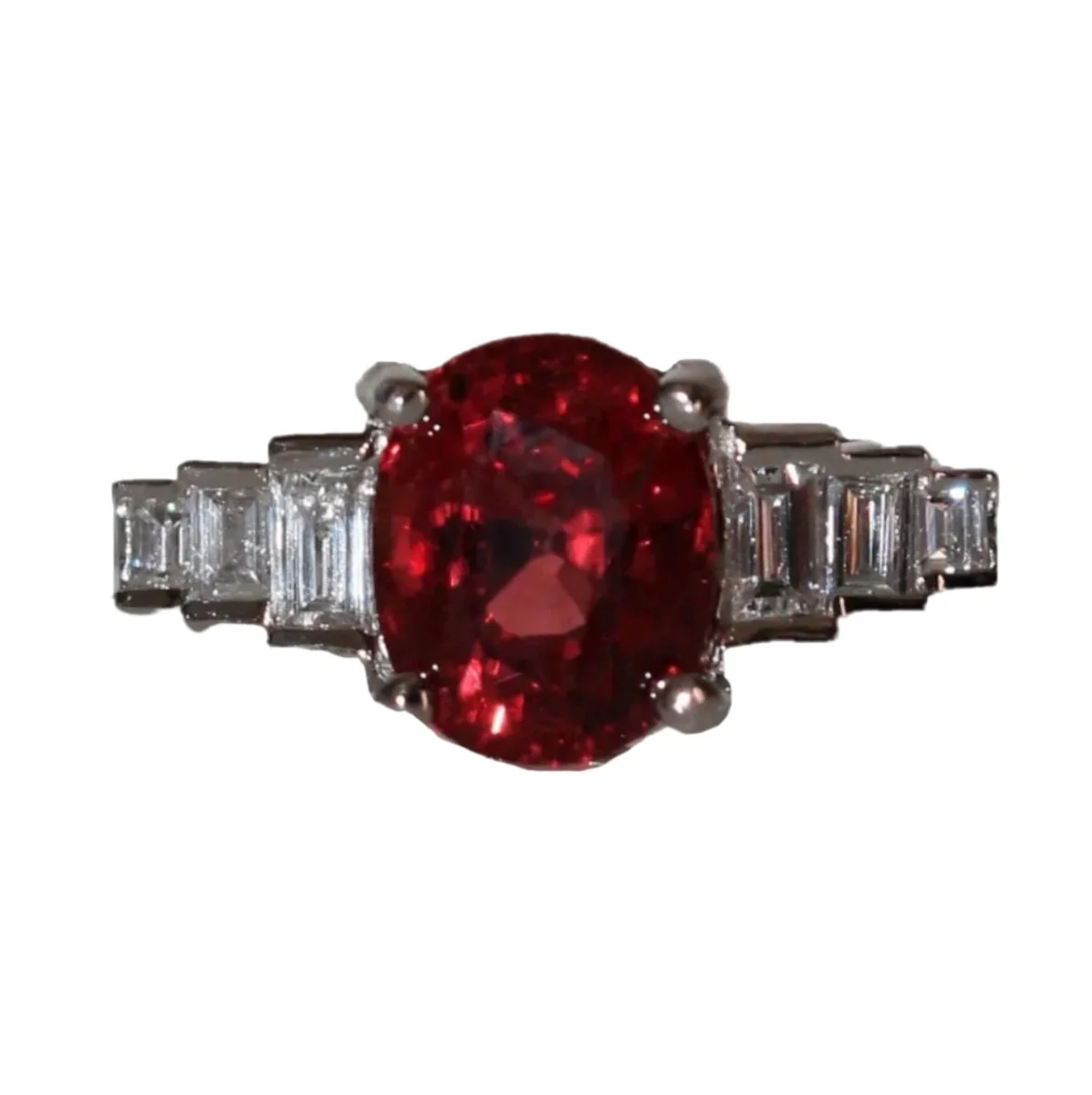 Bague en or blanc, spinelle et diamants