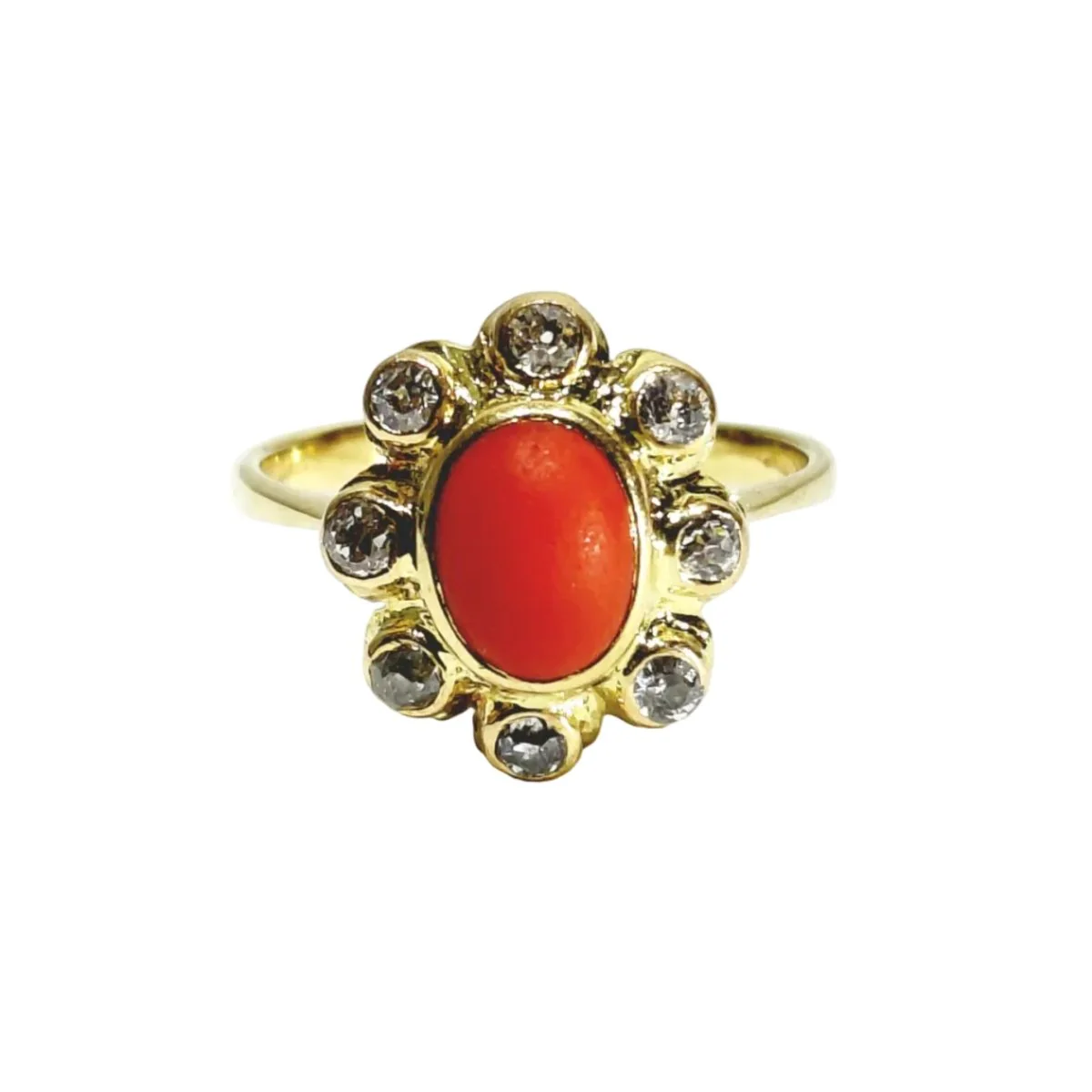 Bague Entourage en or jaune, corail et diamants