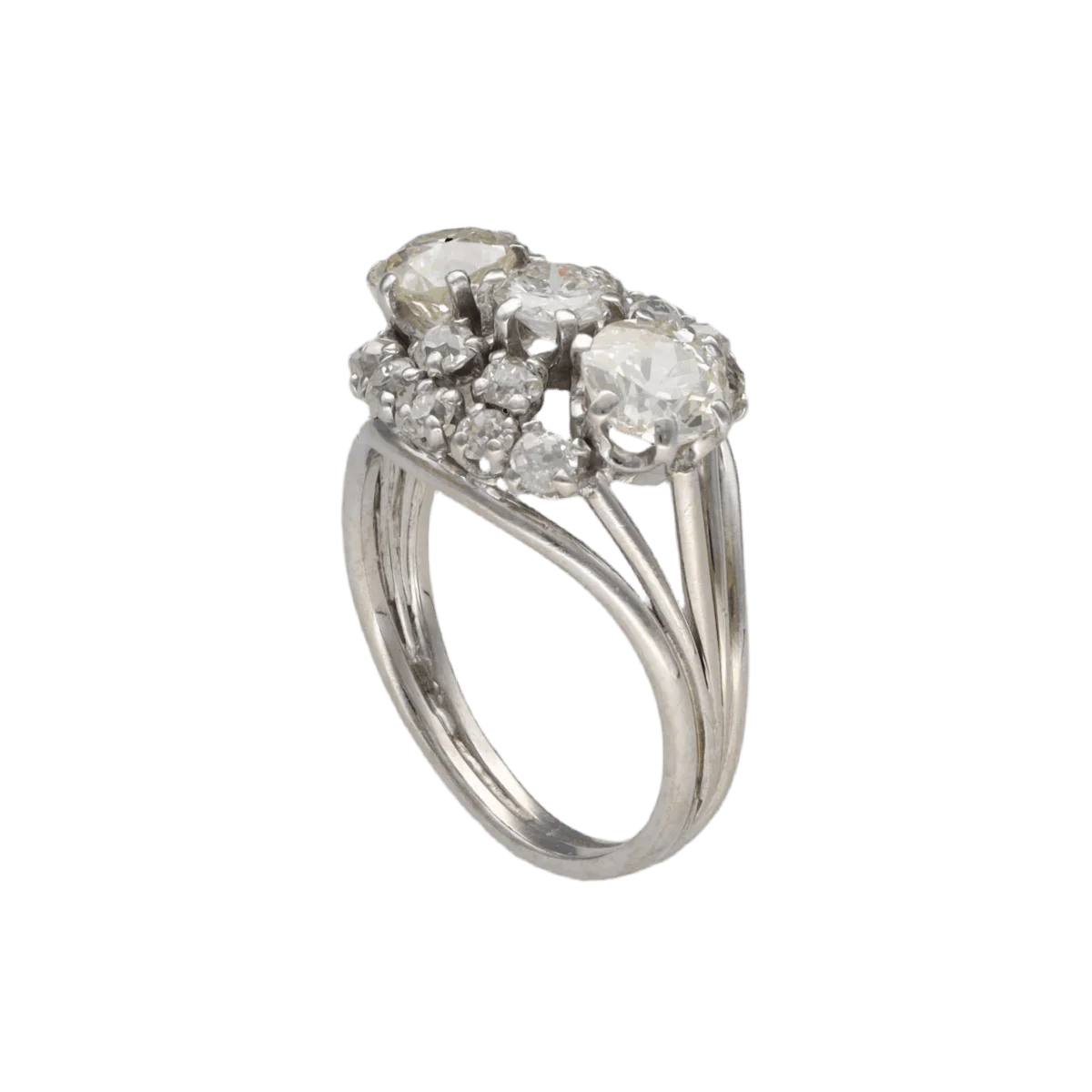 Bague Jarretière en or blanc et diamants - Image 5