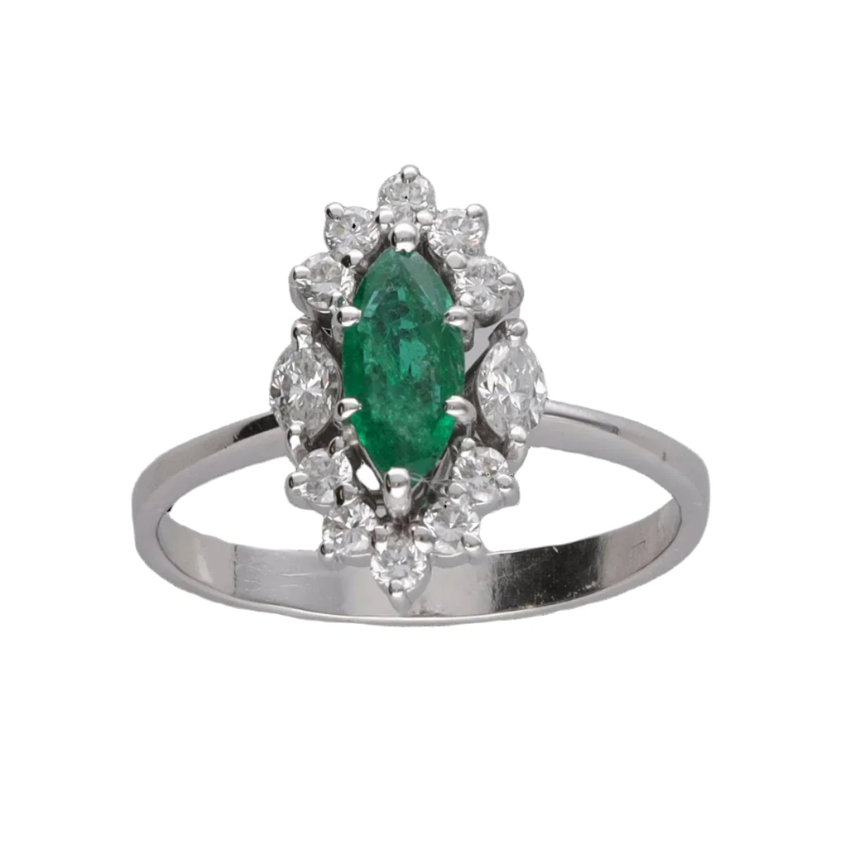 Bague en or blanc, émeraude et diamants