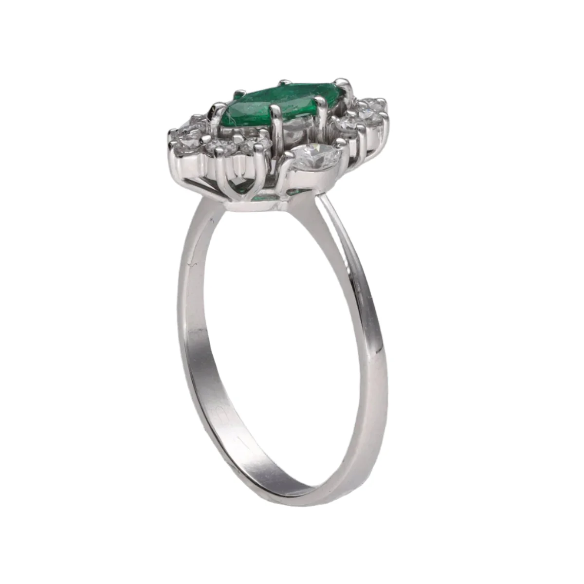 Bague en or blanc, émeraude et diamants - Image 5