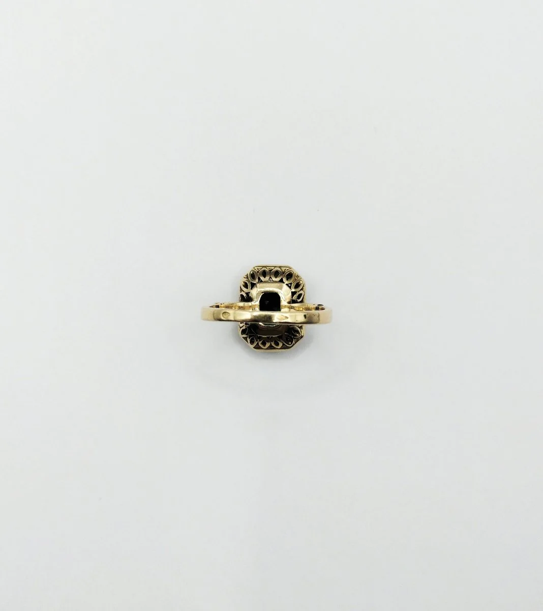 Bague en or jaune, émeraude et diamants - Image 3