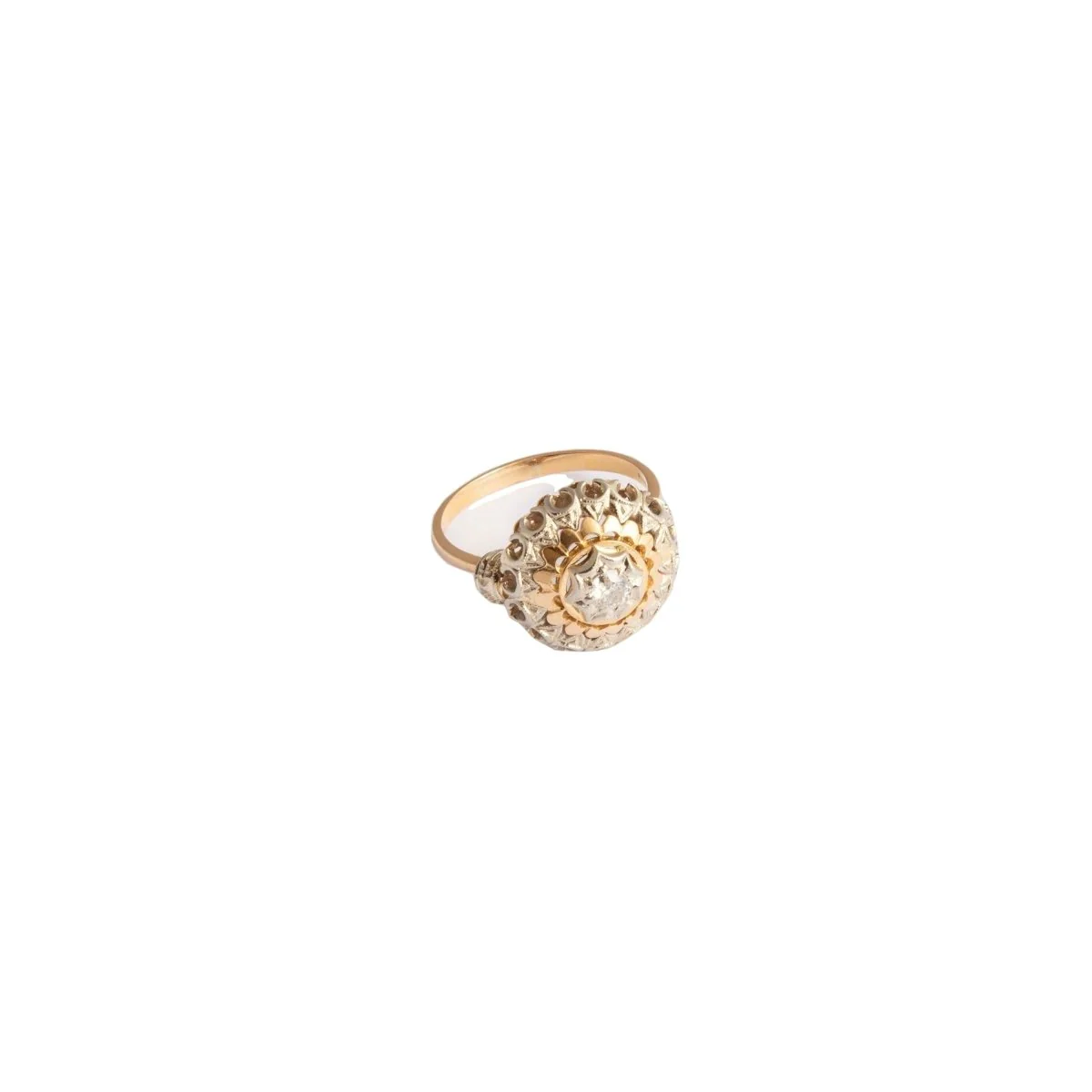 Bague en or jaune et diamant