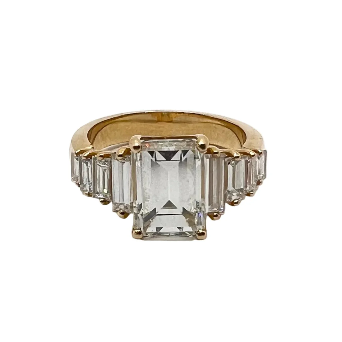 Bague en or jaune et diamants
