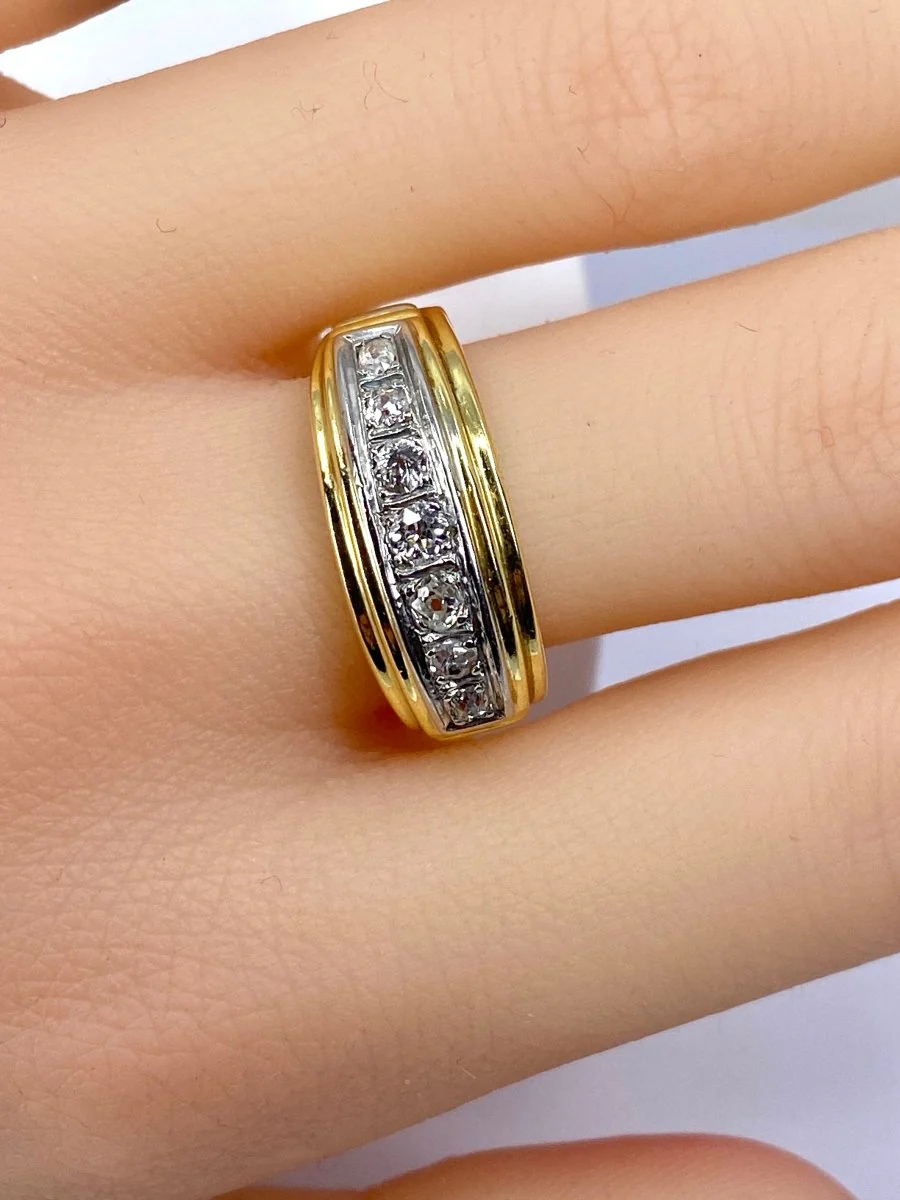 Bague en or jaune et diamants - Image 2
