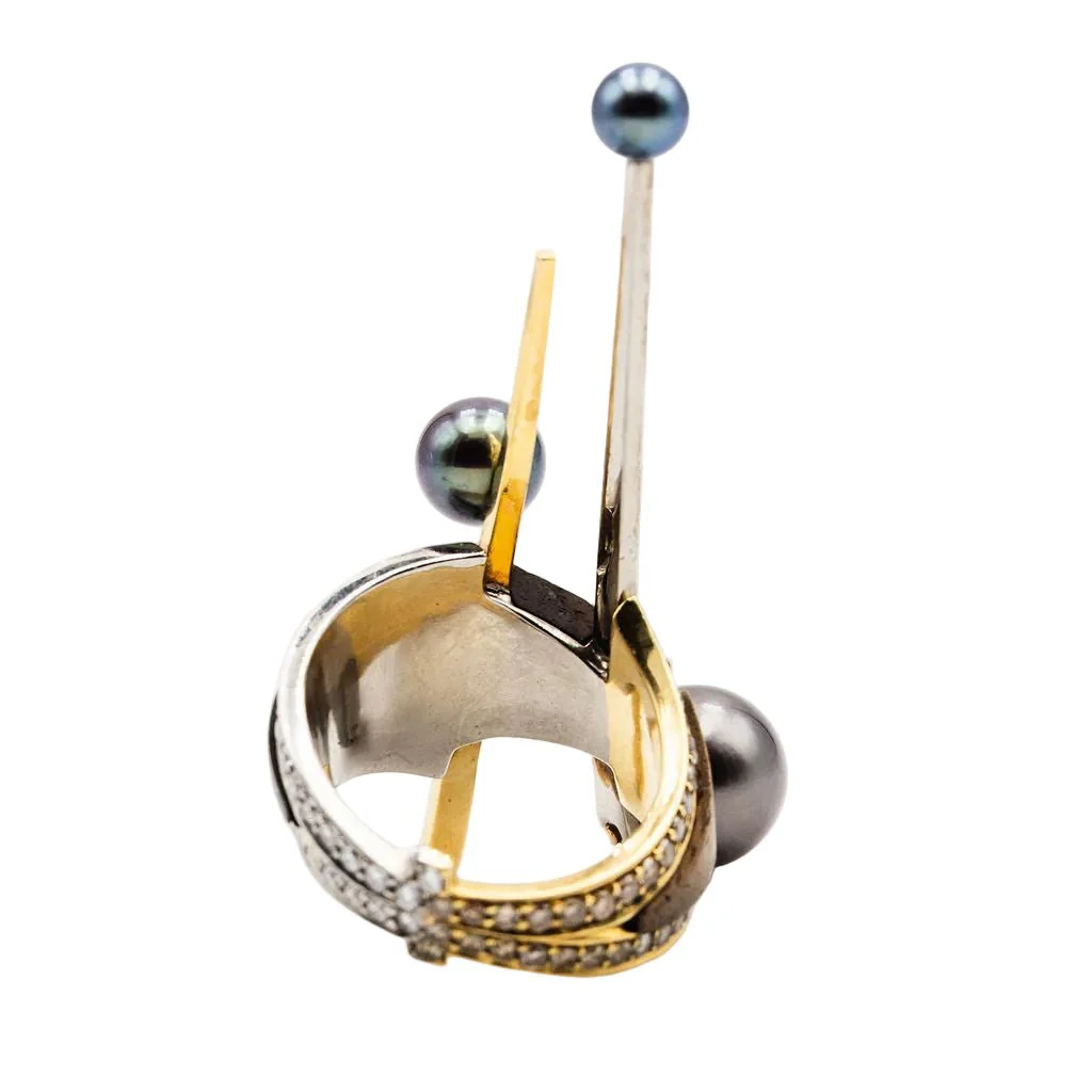 Bague en or jaune, or blanc, perles, essences boisées et diamants - Image 4