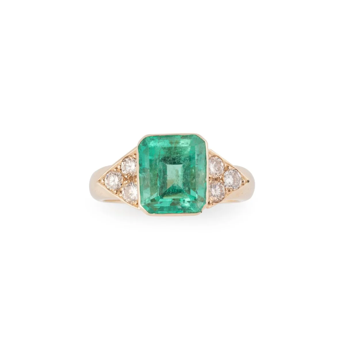 Bague en or jaune, émeraude de Colombie et diamants