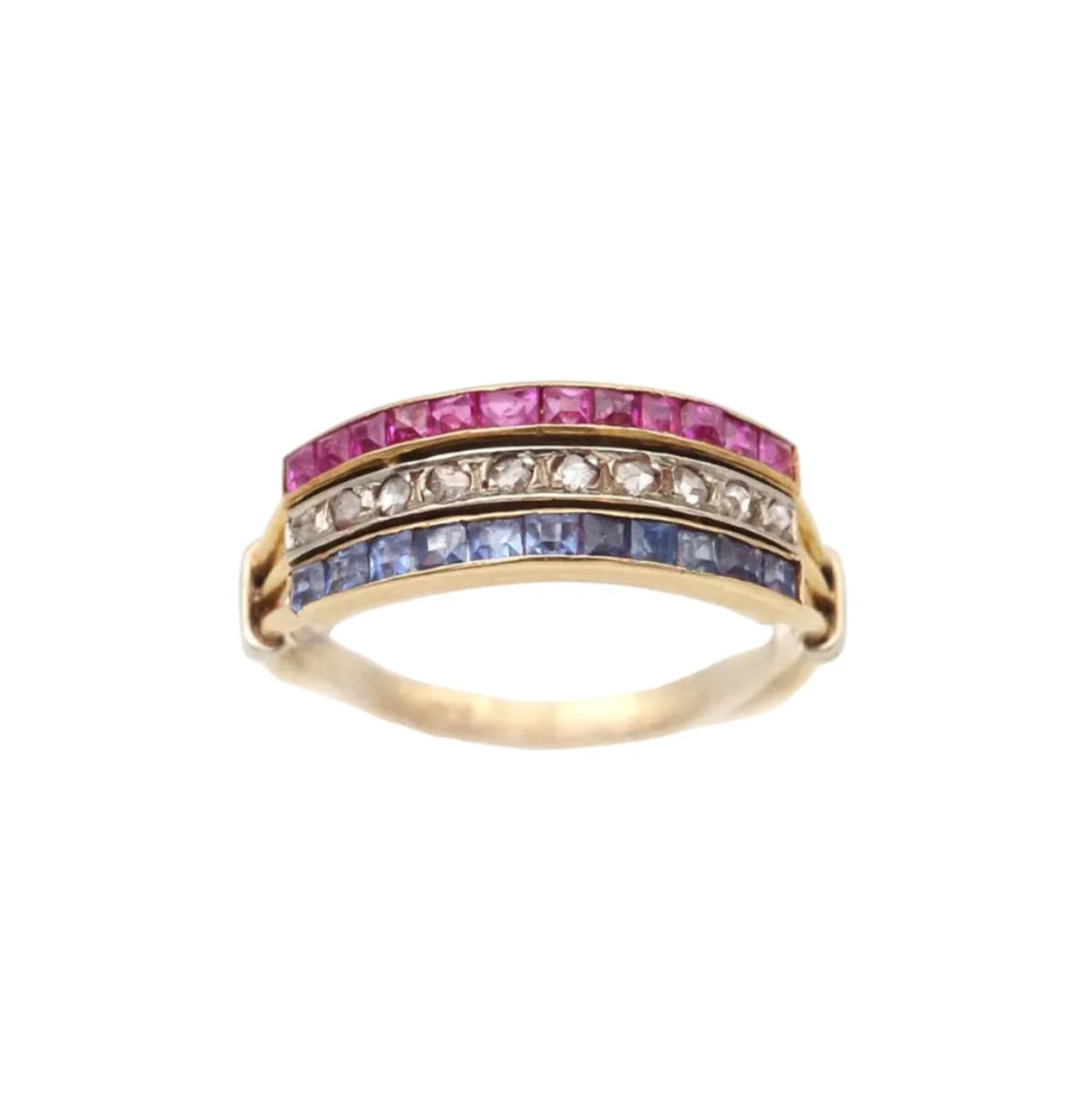 Bague en or jaune, platine, rubis, saphirs et diamants