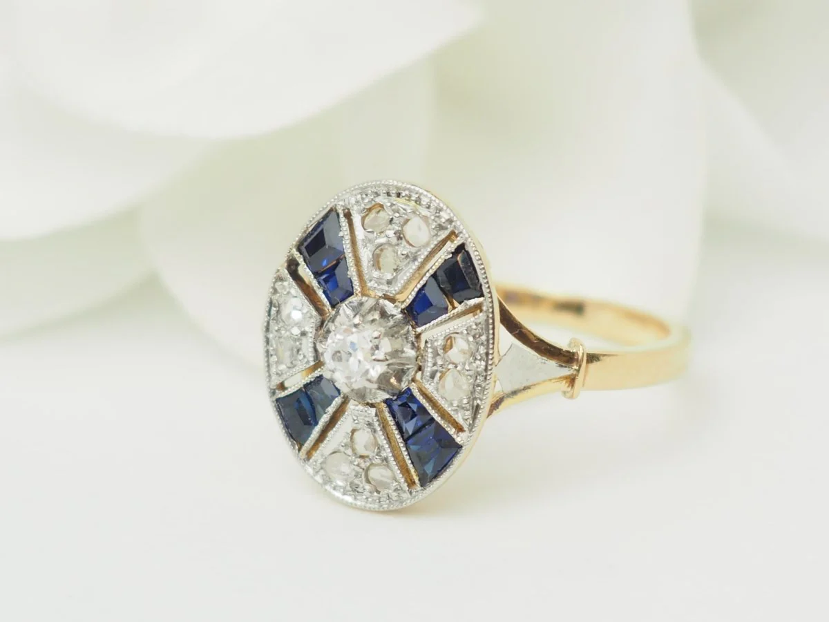 Bague en or jaune, platine, saphirs et diamants - Image 3