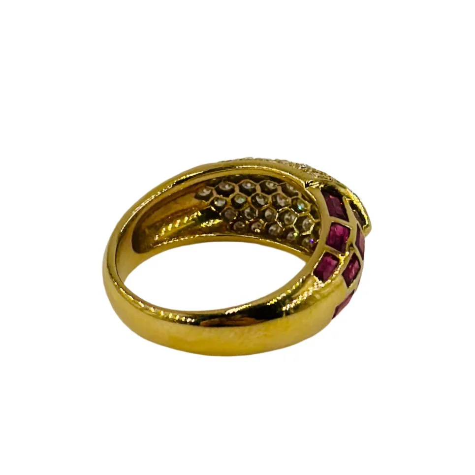 Bague Jonc en or jaune, rubis et diamants - Image 4