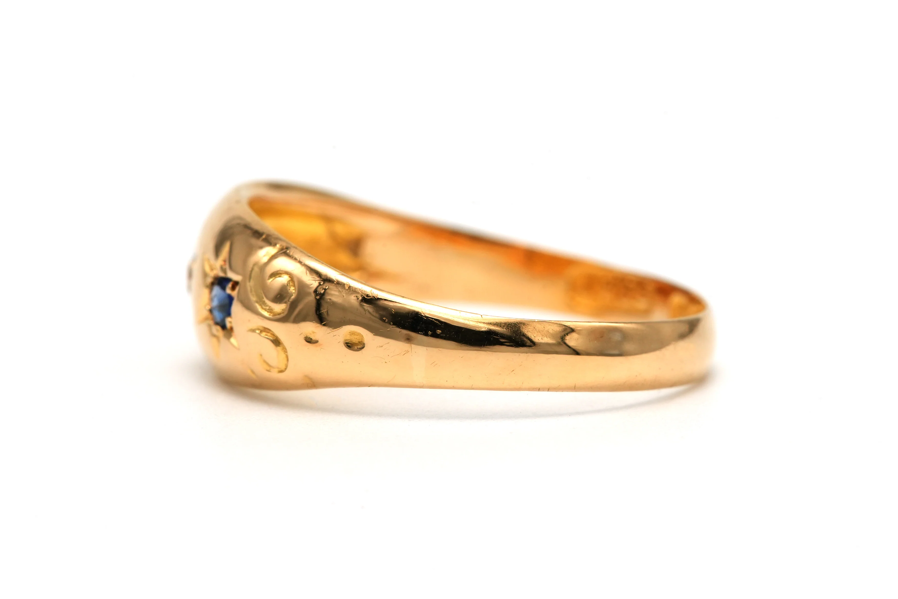 Bague en or jaune, saphirs et diamants - Image 3